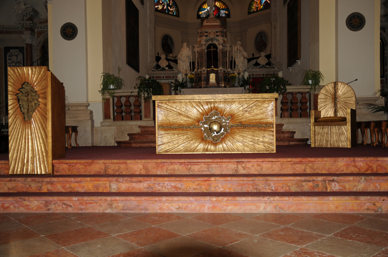 Arredi sacri, legno e bronzo, Chiesa di S. Pietro Martire di Udine