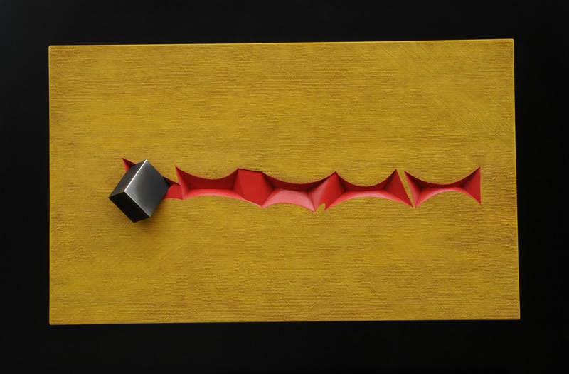 Sentiero cosmico, legno e bronzo, 2010, 100 x 160 cm