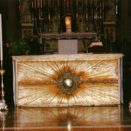 Particolare dell'altare, legno e bronzo