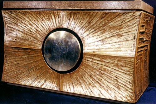 Particolare dell'altare, legno e bronzo